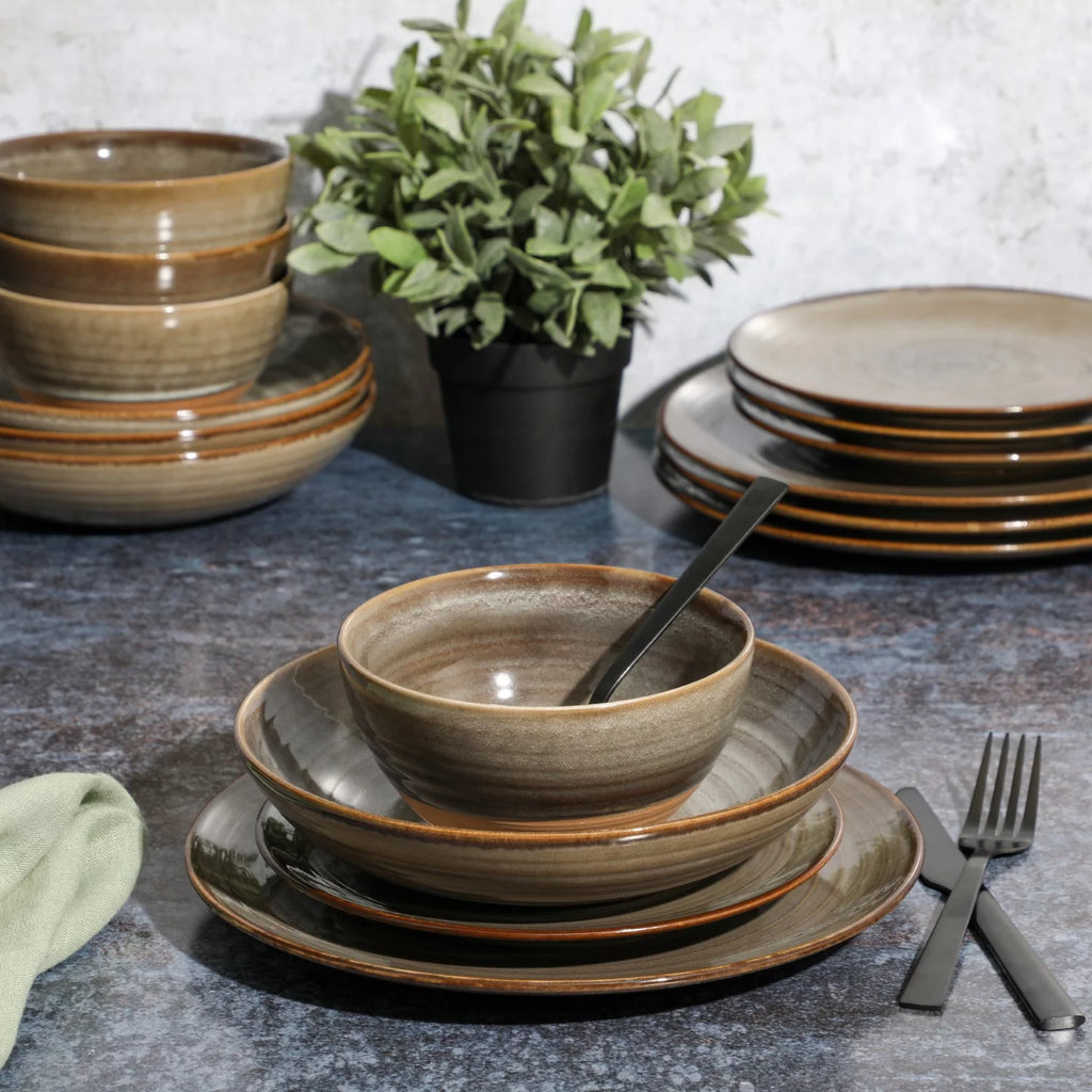 16 Piece Terracotta Reactive Dinnerware Set N977953