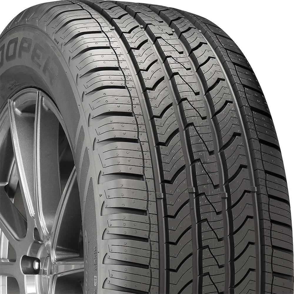 Set of 4 225/55R18 98H All Season Tires O121395