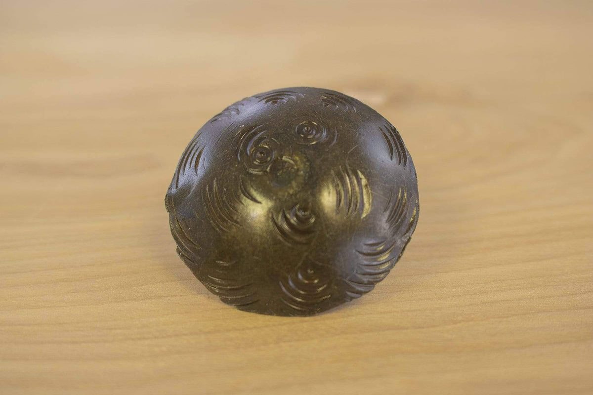 50 Pack Wavy Pattern Round Decorative Nails M382489