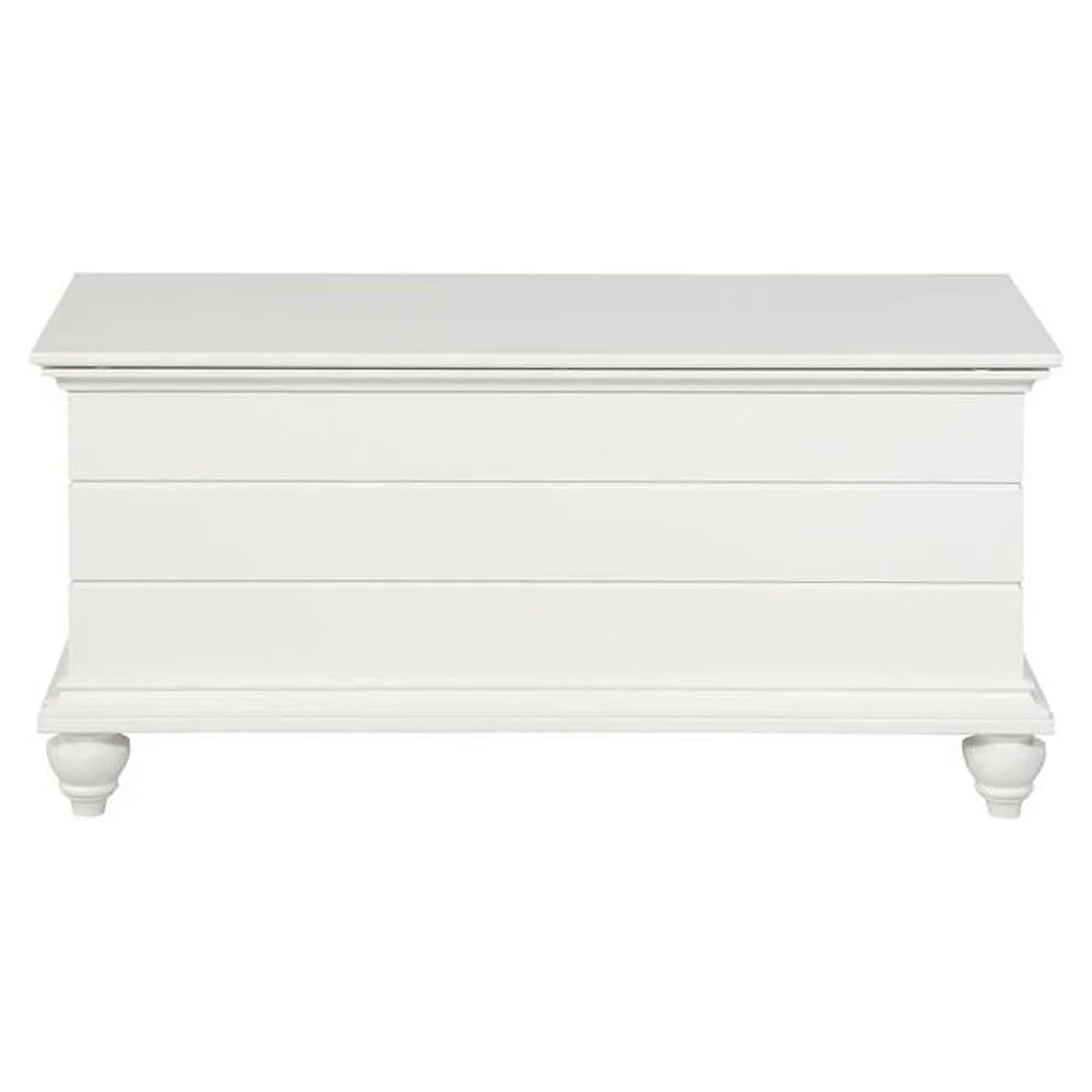 White Wood Cedar Chest T889