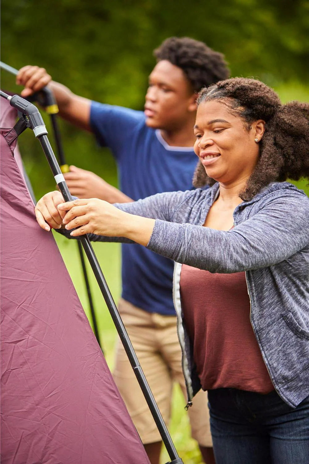 10-Person Cabin Tent Z931387