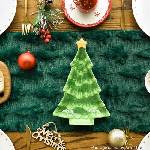 Green Plush Faux Fur Jacquard Christmas Table Runner 13x72 Inch B704461