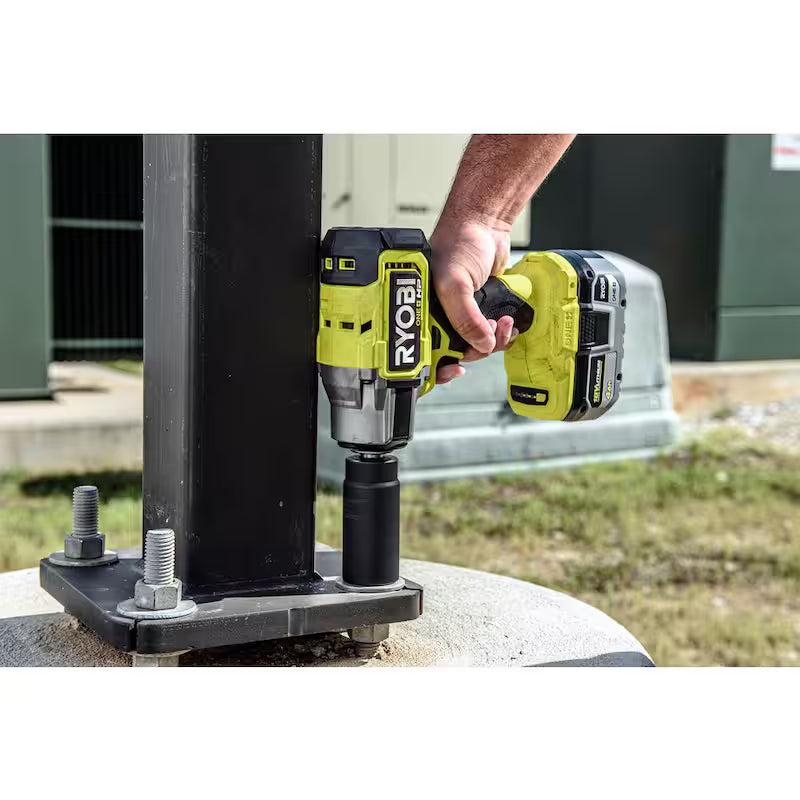 18V 12.0 Ah and 4.0 Ah Batteries L689