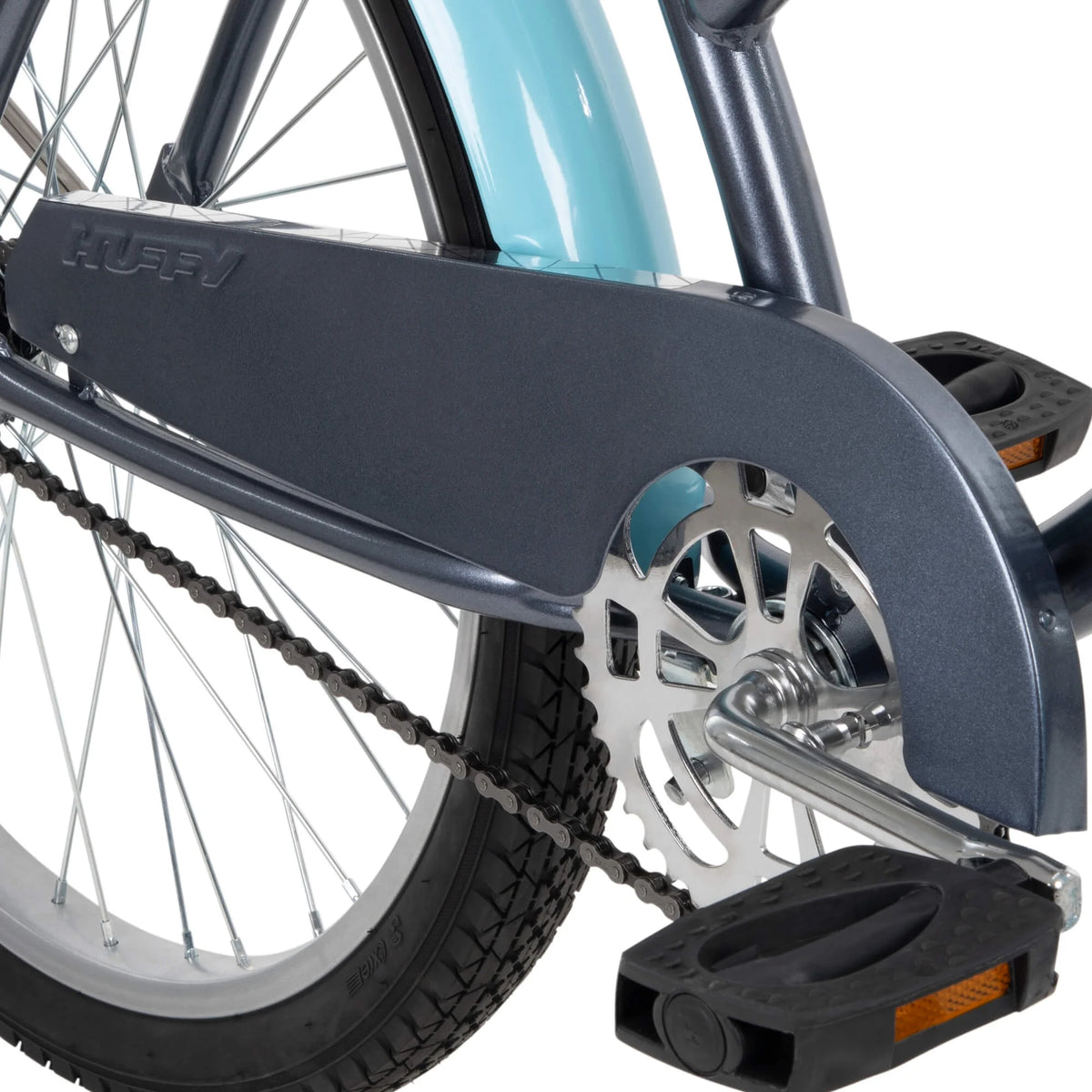 24 Inch Gray Cruiser Bike D387