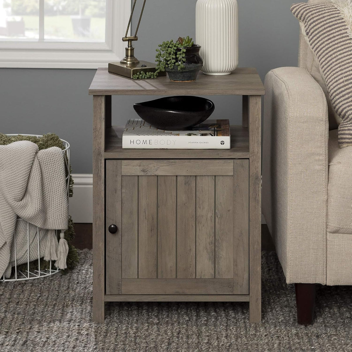 Rustic Oak Wood Side Accent Table with Cabinet Door Q439