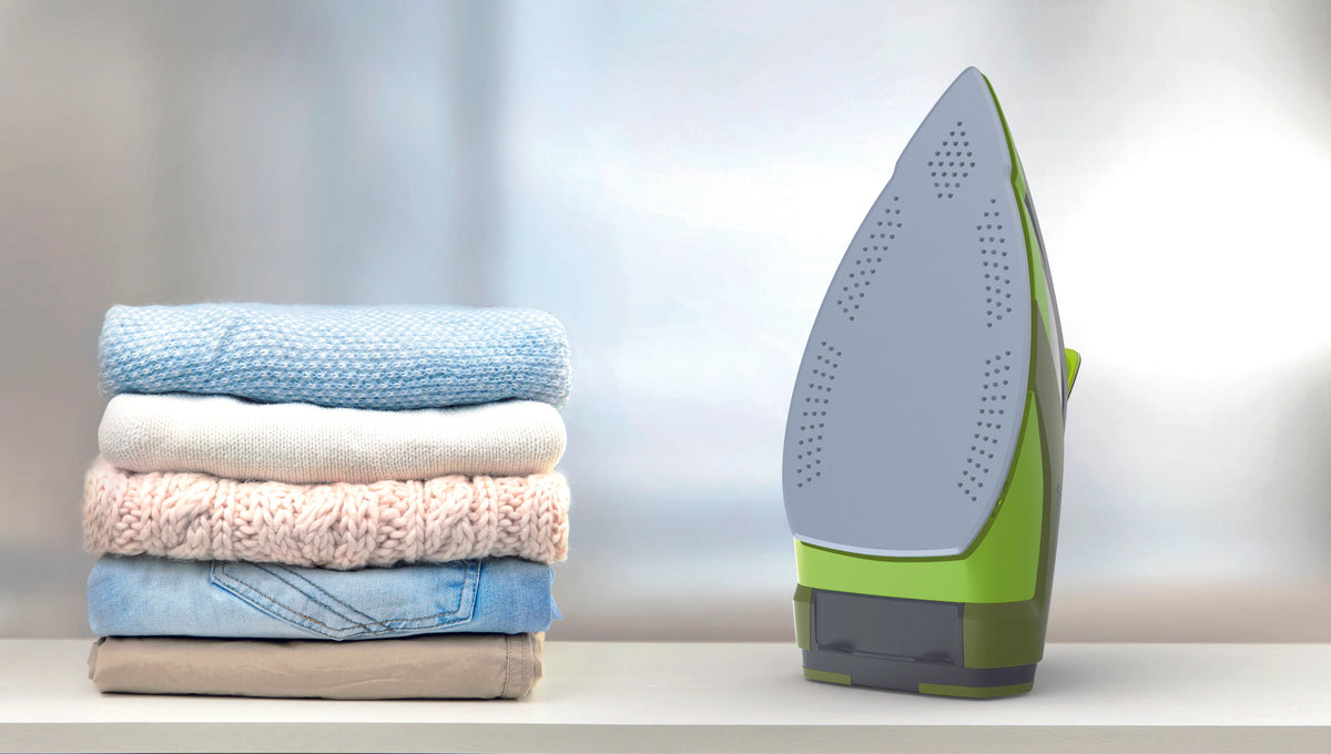 Steam Iron 2400W Ceramic Plate I17491