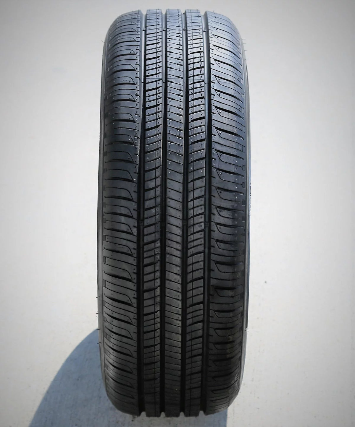 All-Season Tire 205/55R16 91H Q35470