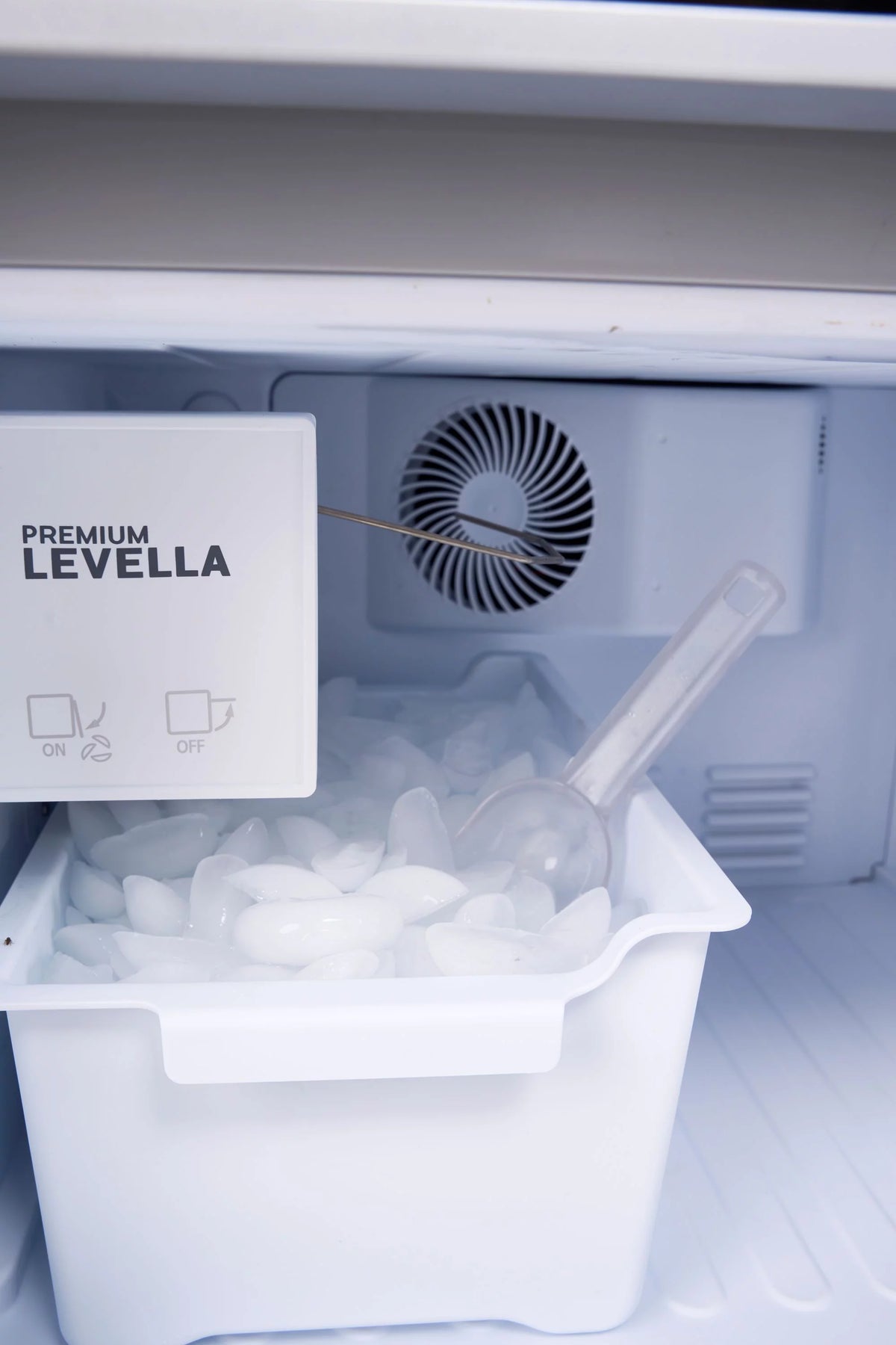 9.0 cu. ft Single Door Commercial Refrigerator Beverage Cooler in Silver W8809