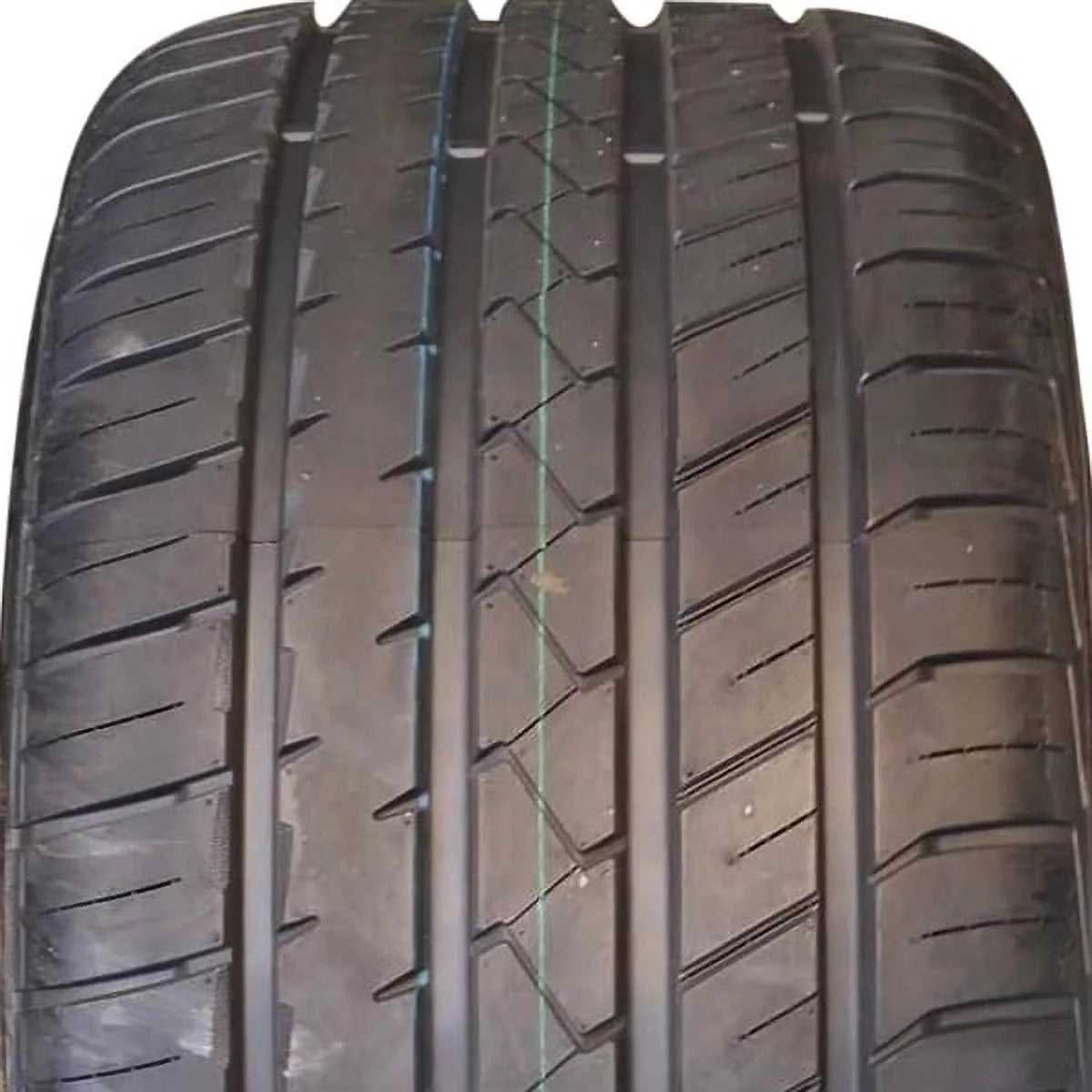 255/30ZR22 95W XL All Season Ultra High Performance Tires E443787