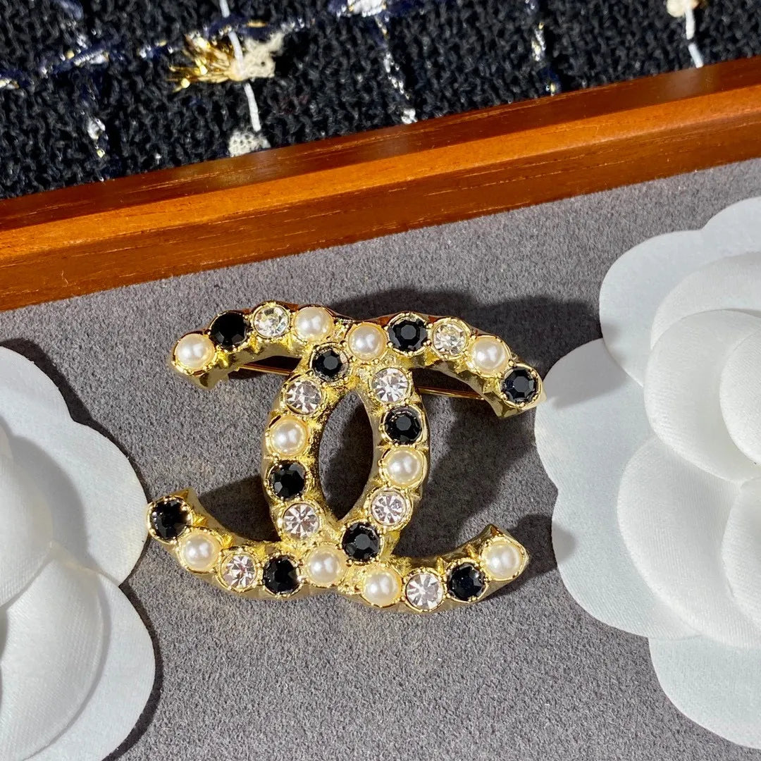 Brooch A453153
